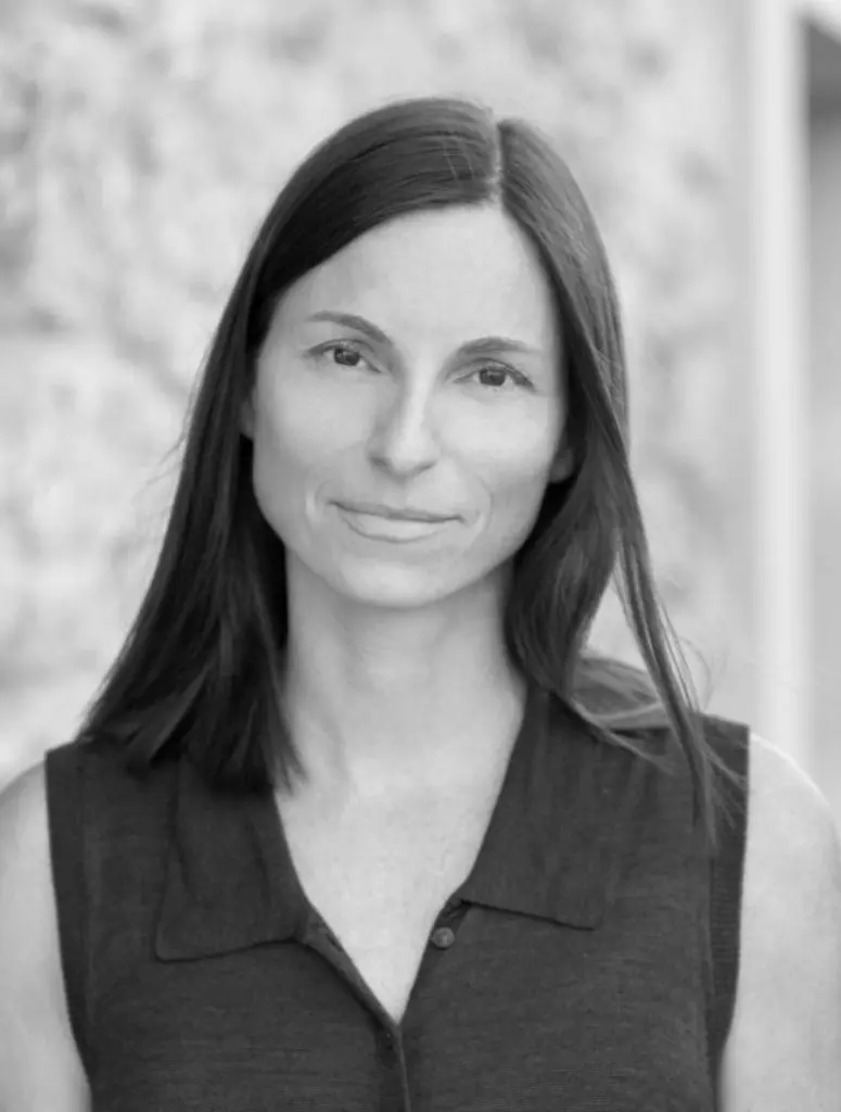 P20 3 scaled e1627218518419 775x1024 1 1