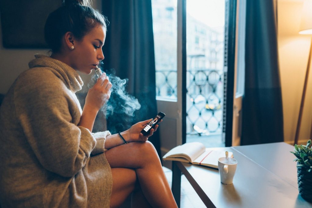 vaping and mental health effects scaled